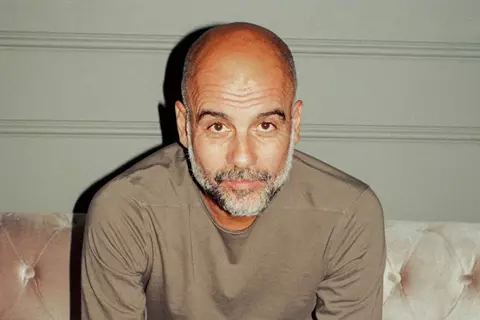 جوارديولا يتحدث عن.. مأساة فلسطين.. العودة لبرشلونة.. ومقارنة يامال بميسي